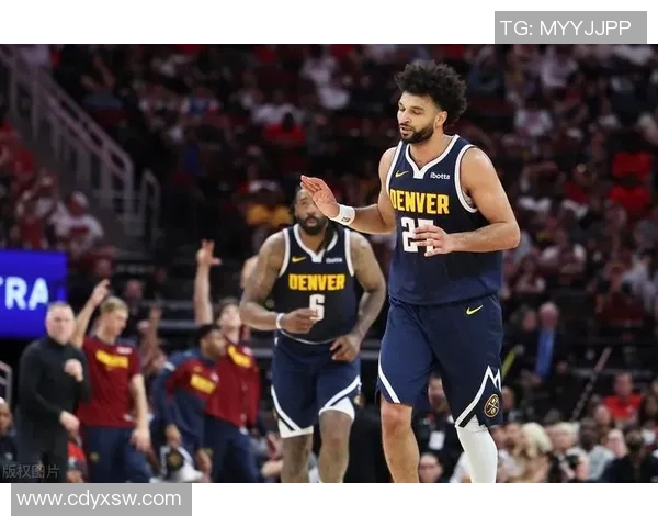 掘金队内竞争激烈：主教练称将给年轻球员更多机会