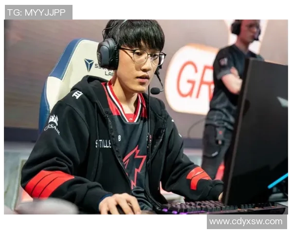 赛后分析:FPX与TES对决中的战术意识与团队配合探讨 赛后分析:FPX与TES对决中的战术意识与团队配合探讨